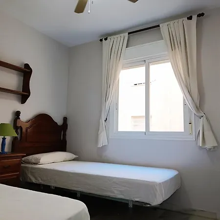 Gua - 4 Dorm, 8 Pers, Piscinas, Jardines, Parking, Playa Appartement *