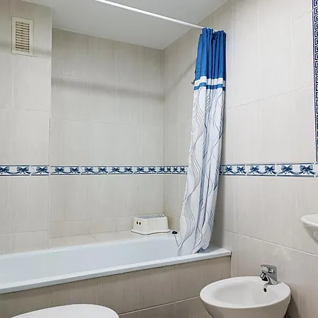 Gua - 4 Dorm, 8 Pers, Piscinas, Jardines, Parking, Playa